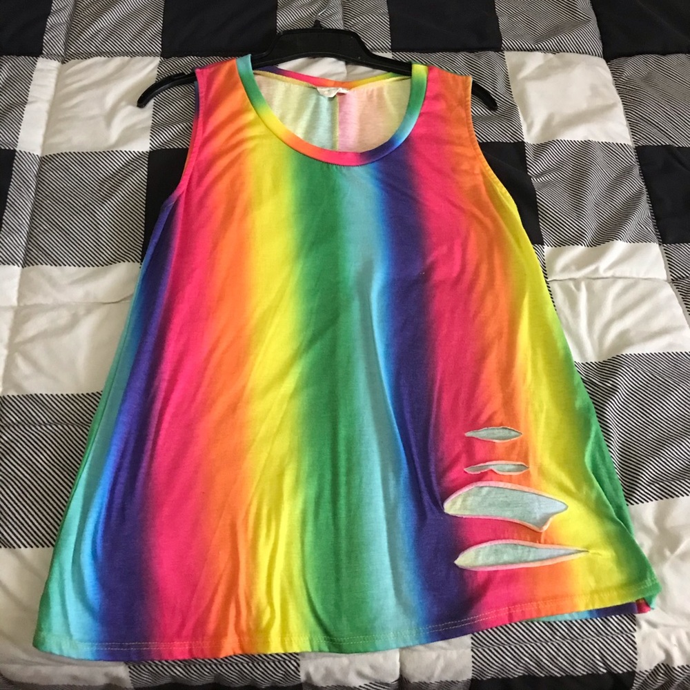 🖤 Like New Medium Womens Rainbow Distressed Tank